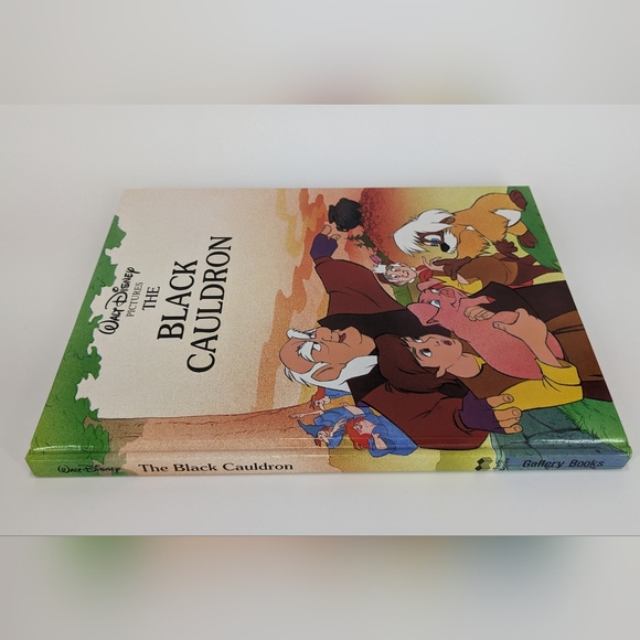 Disney's The Black Cauldron (Disney Classic Series,TwinBooks,Hardcover) - Picture 6 of 12